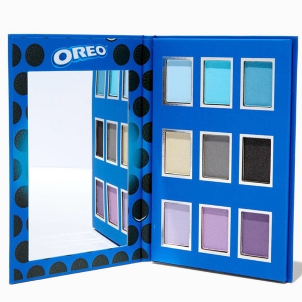 Eye shadow pallet NWT